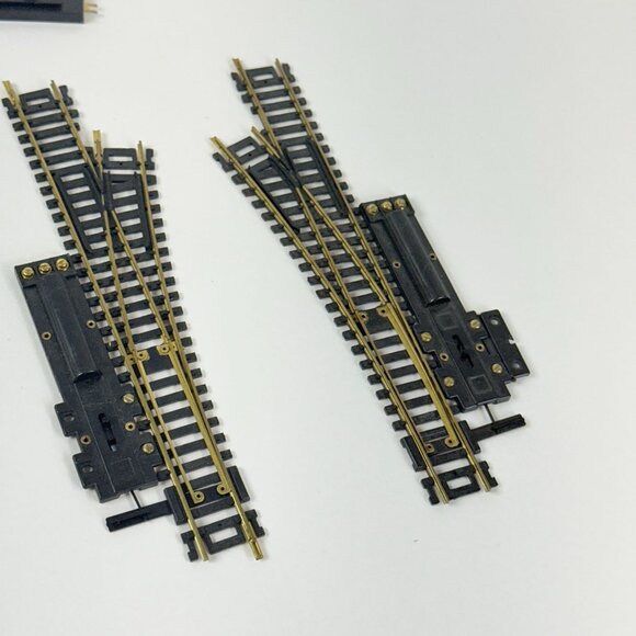 Model Train Track Set With Bridge Left Right Switch Pieces Perfect For Hobbyists - Picture 5 of 6